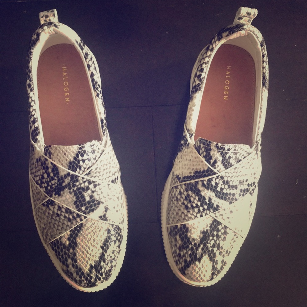 Slip on sneakers